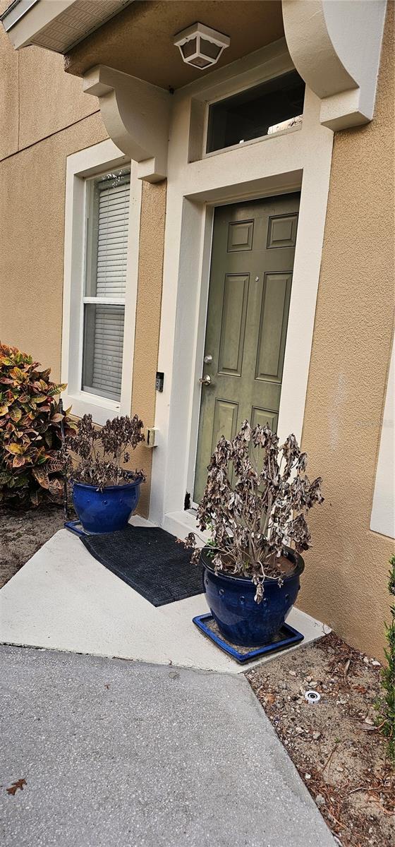 VISTAS/STONEBRIDGE COMMONS #6 - Residential Lease