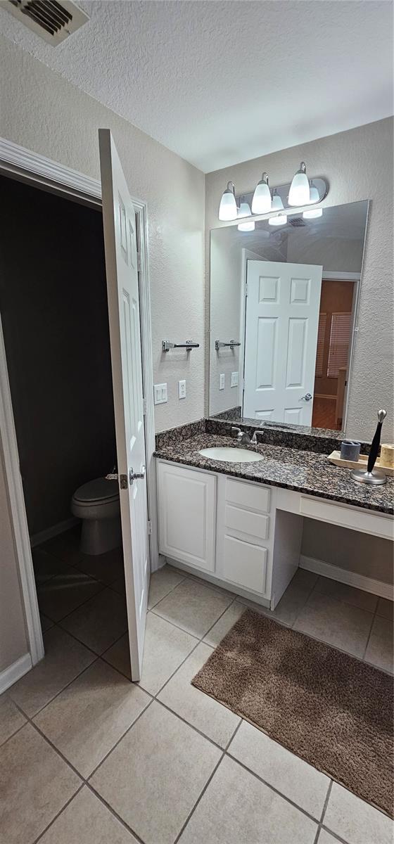 VISTAS/STONEBRIDGE COMMONS #6 - Residential Lease