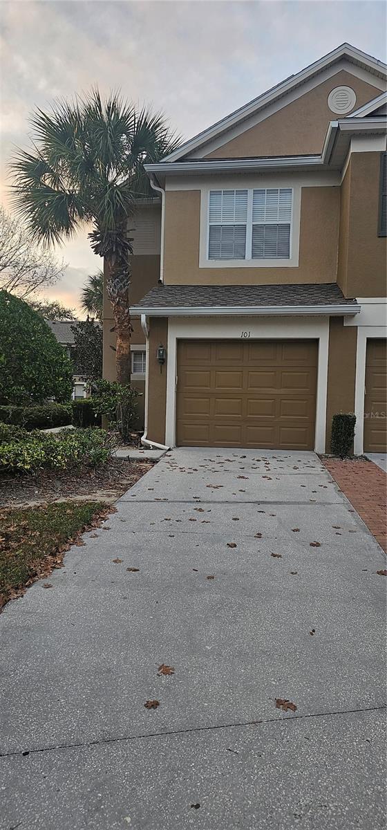 VISTAS/STONEBRIDGE COMMONS #6 - Residential Lease