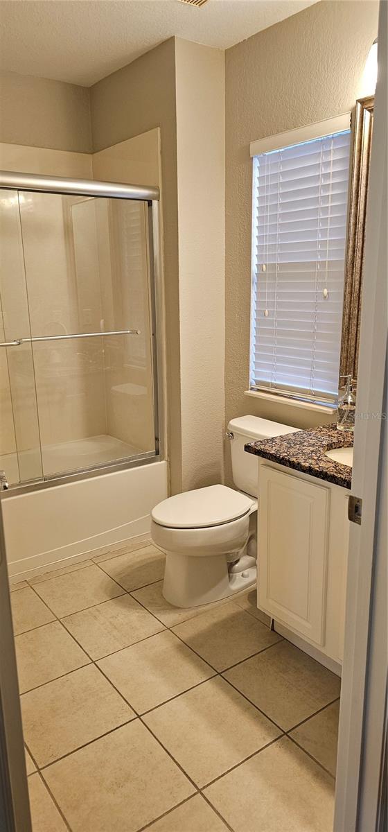 VISTAS/STONEBRIDGE COMMONS #6 - Residential Lease