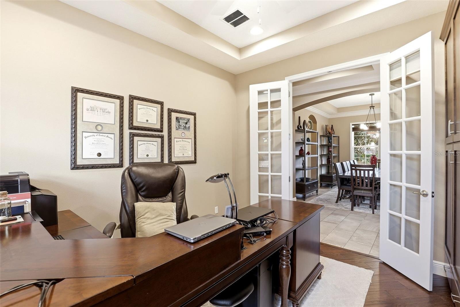 STEEPLE CHASE - Residential