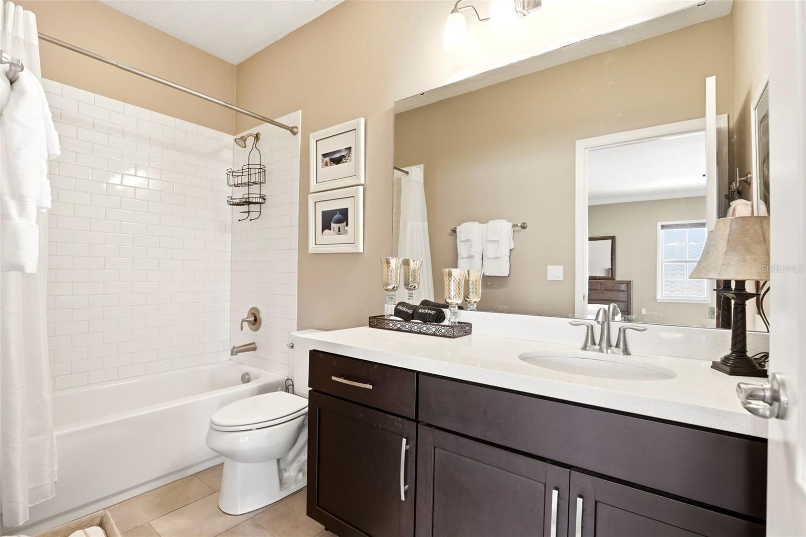 STEEPLE CHASE - Residential