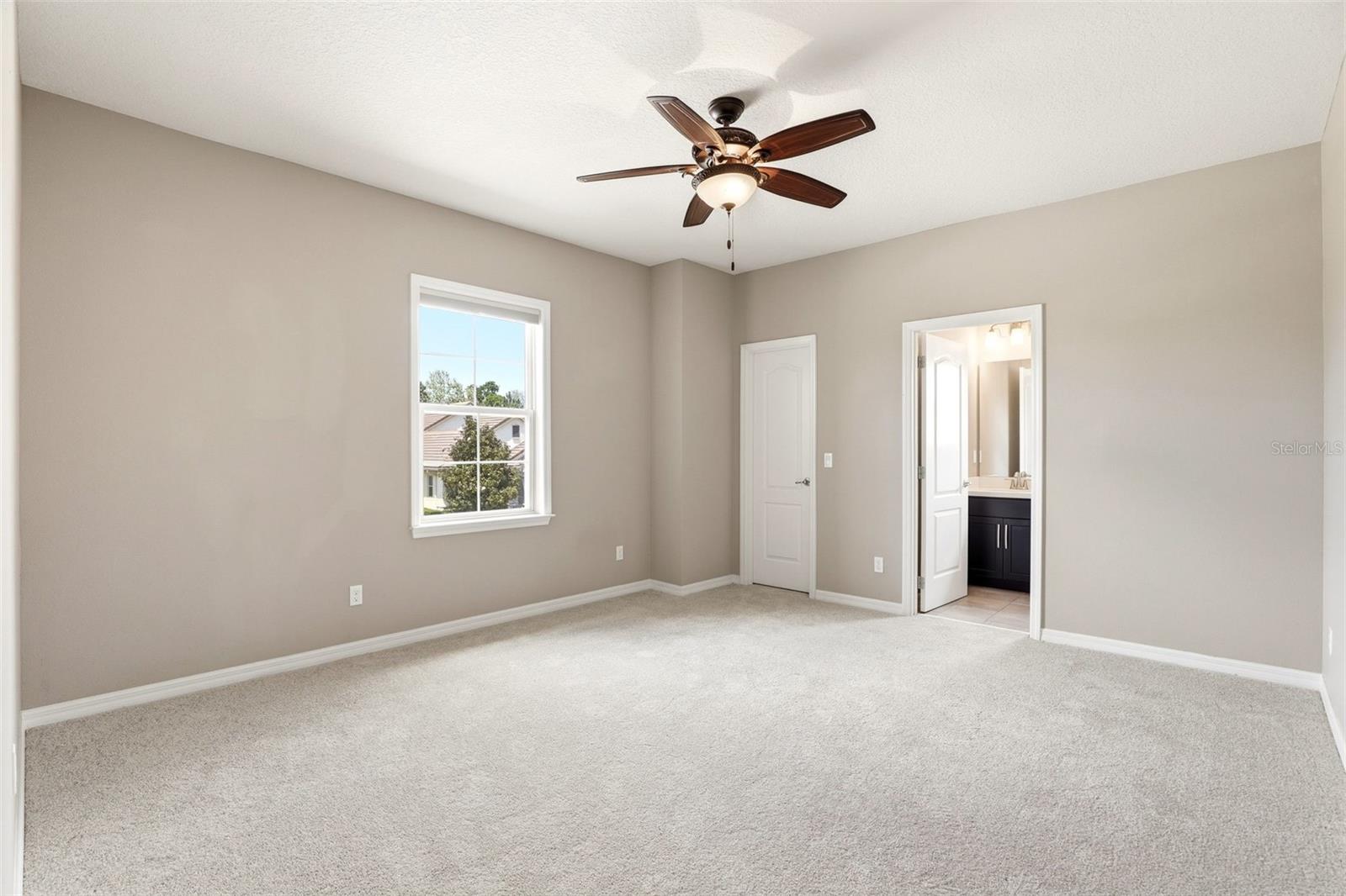 STEEPLE CHASE - Residential