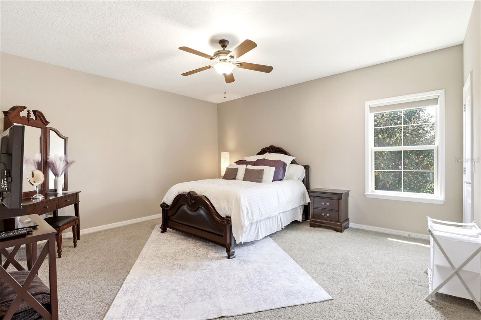 STEEPLE CHASE - Residential