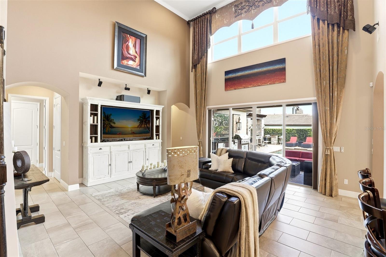 STEEPLE CHASE - Residential