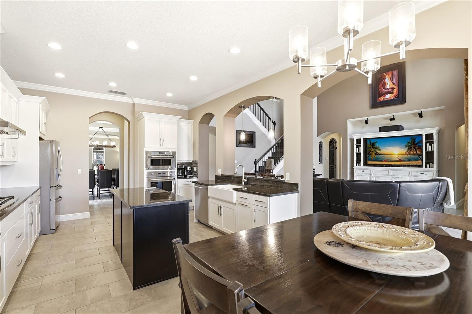 STEEPLE CHASE - Residential