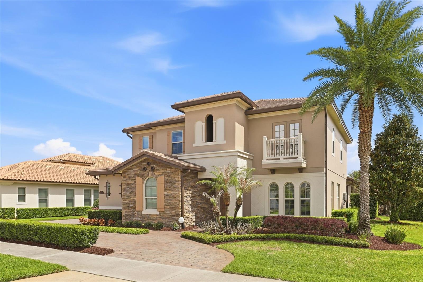 STEEPLE CHASE - Residential