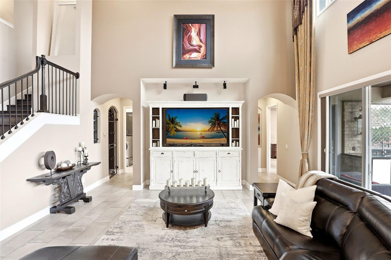 STEEPLE CHASE - Residential