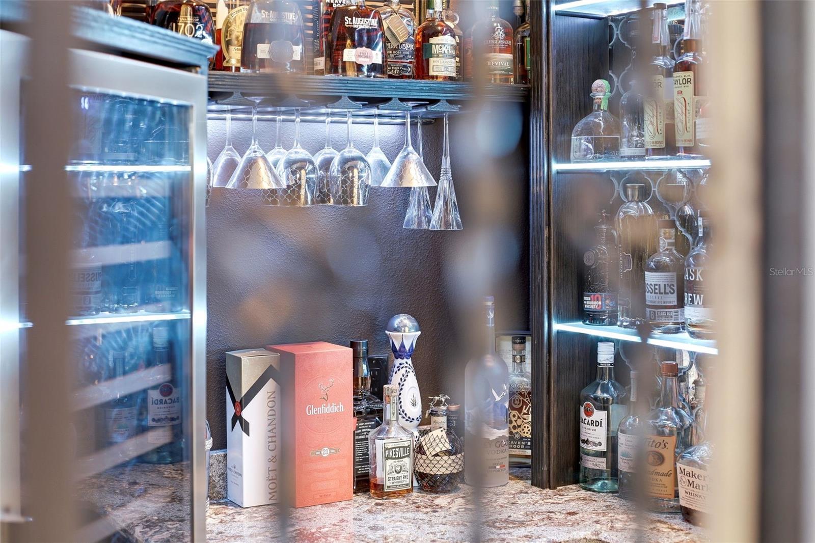 STEEPLE CHASE - Residential