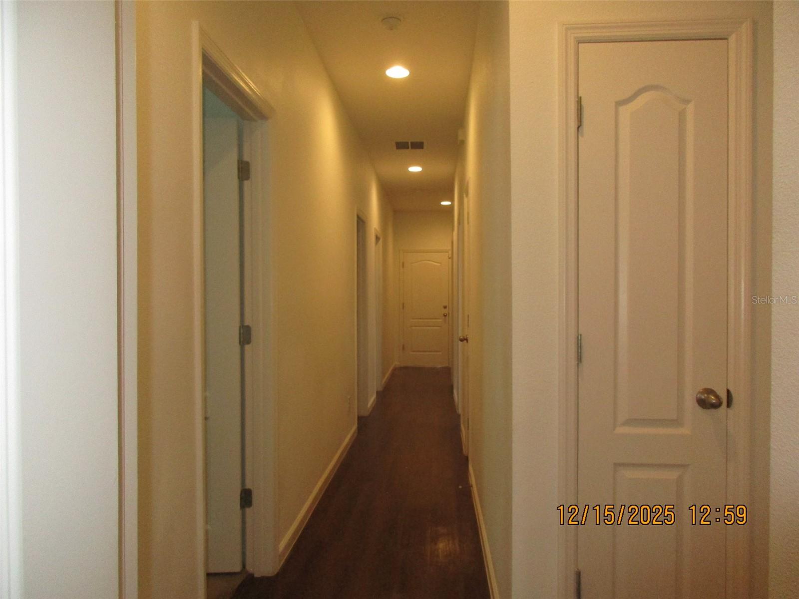 SOUTH POINTE - Residential Lease