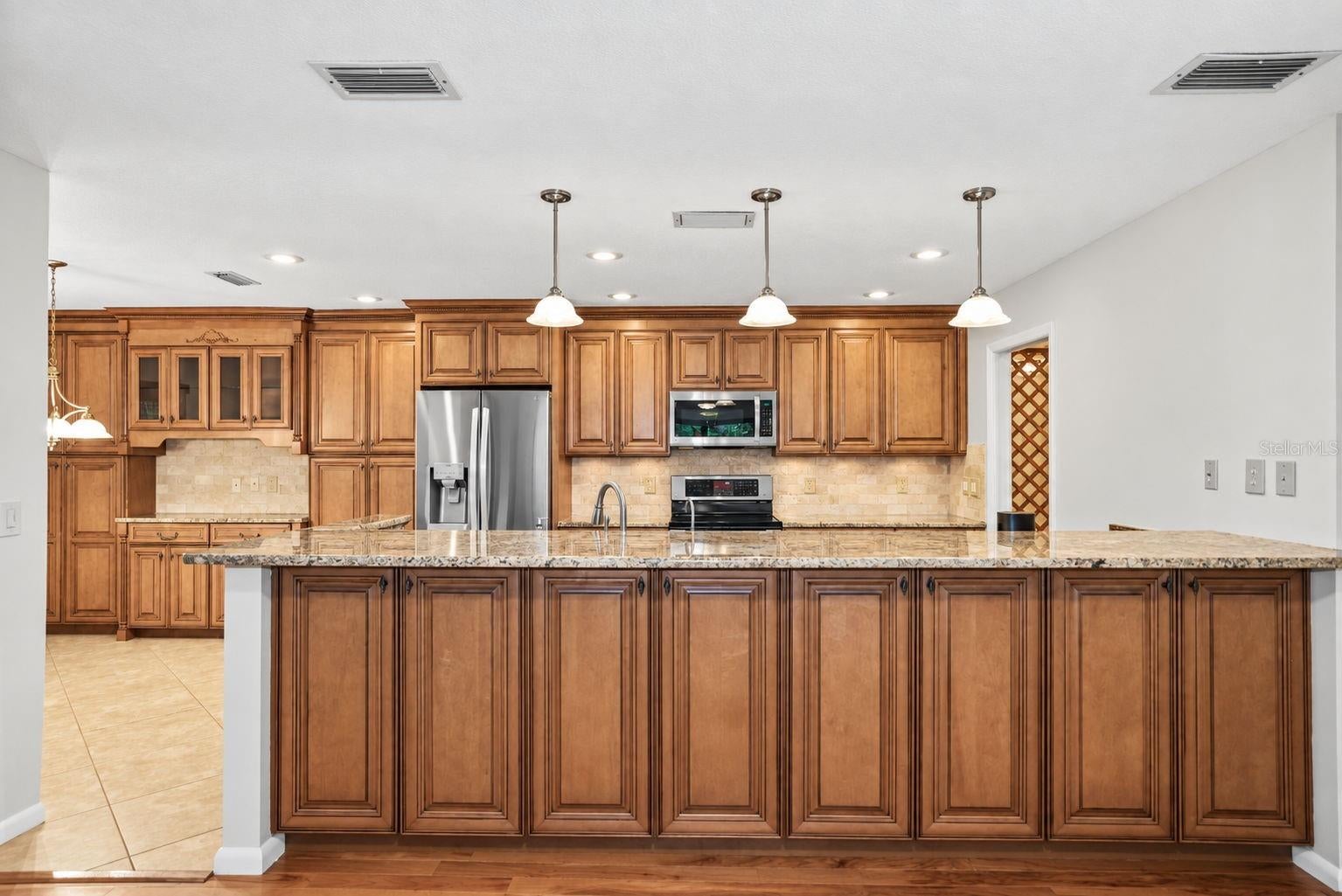 1660 NARNIA COURT