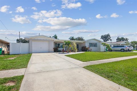 A home in SEMINOLE