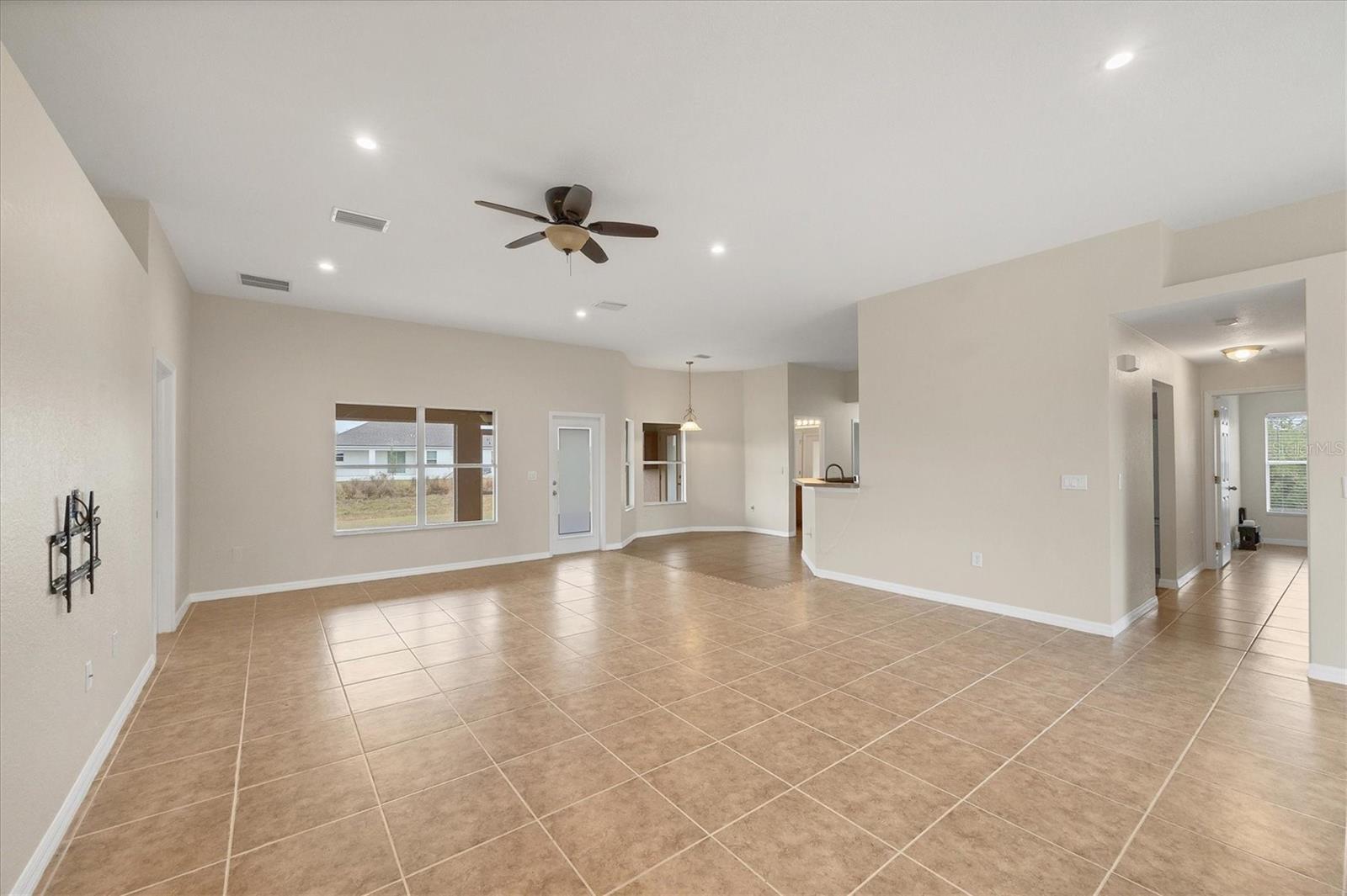 13452 HIGH SPRINGS AVENUE