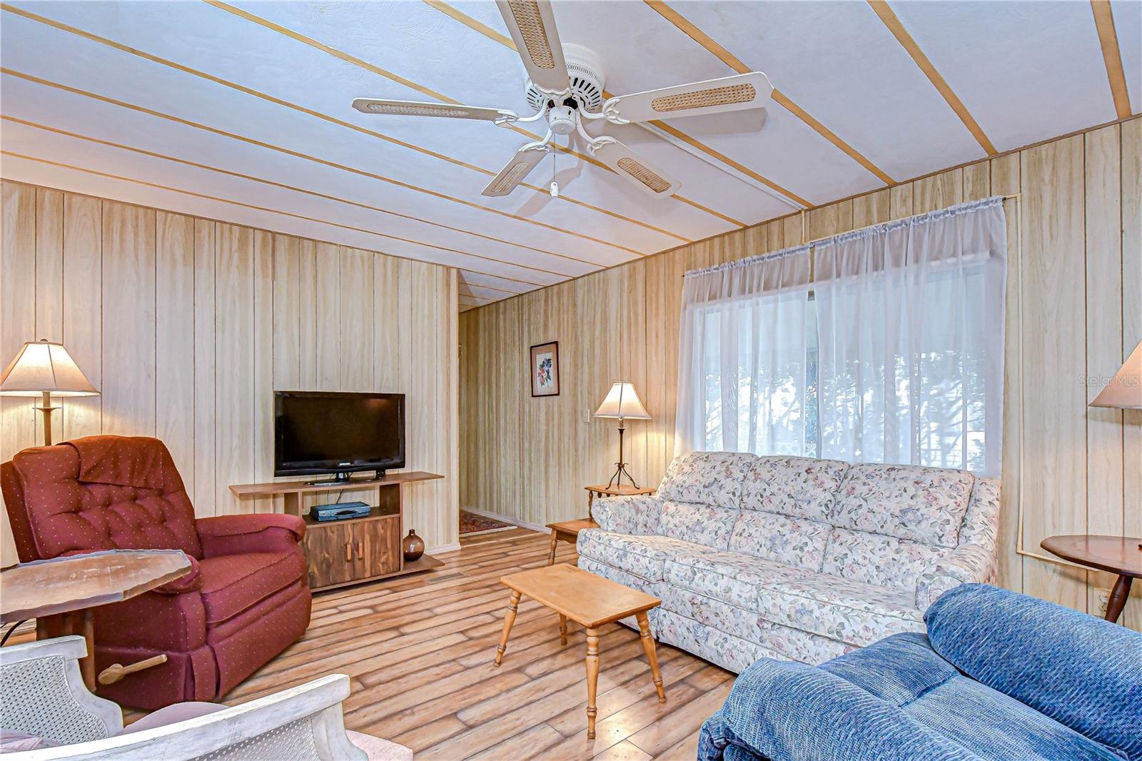 ZEPHYR SHORES - Residential