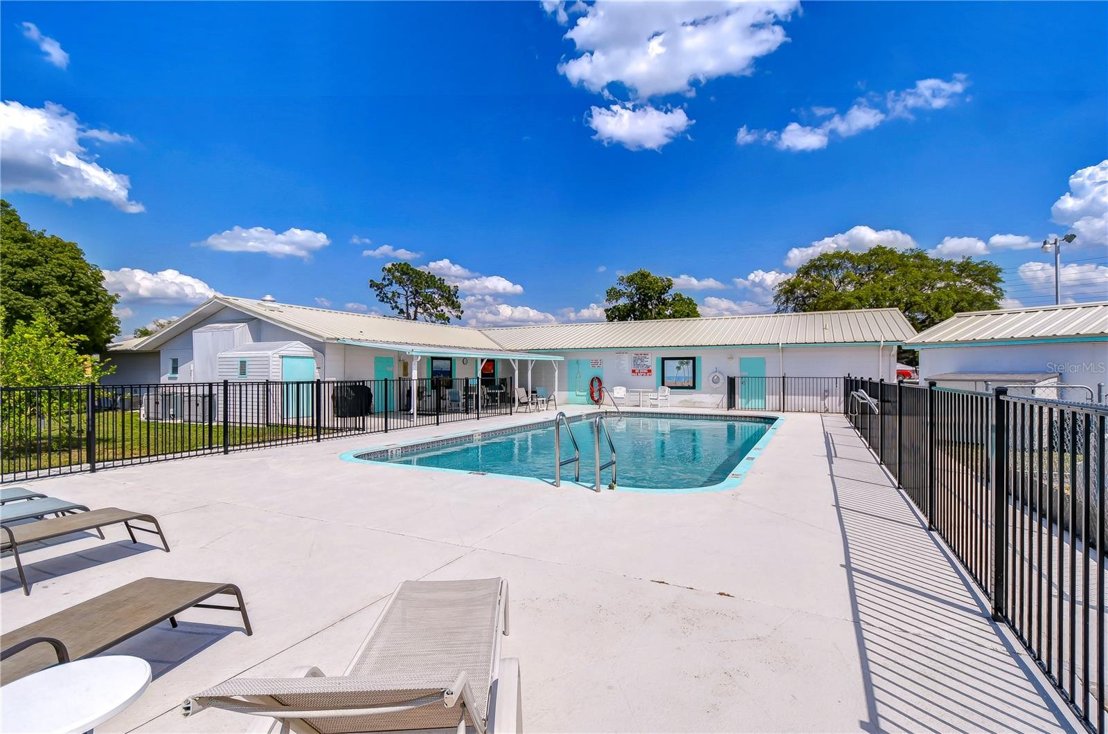 ZEPHYR SHORES - Residential