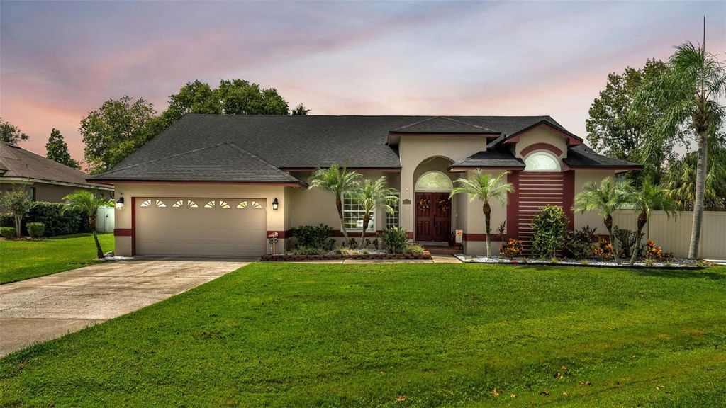 Photo of 2533 Six Point Court, Lakeland, FL 33811 (MLS # L4956155)