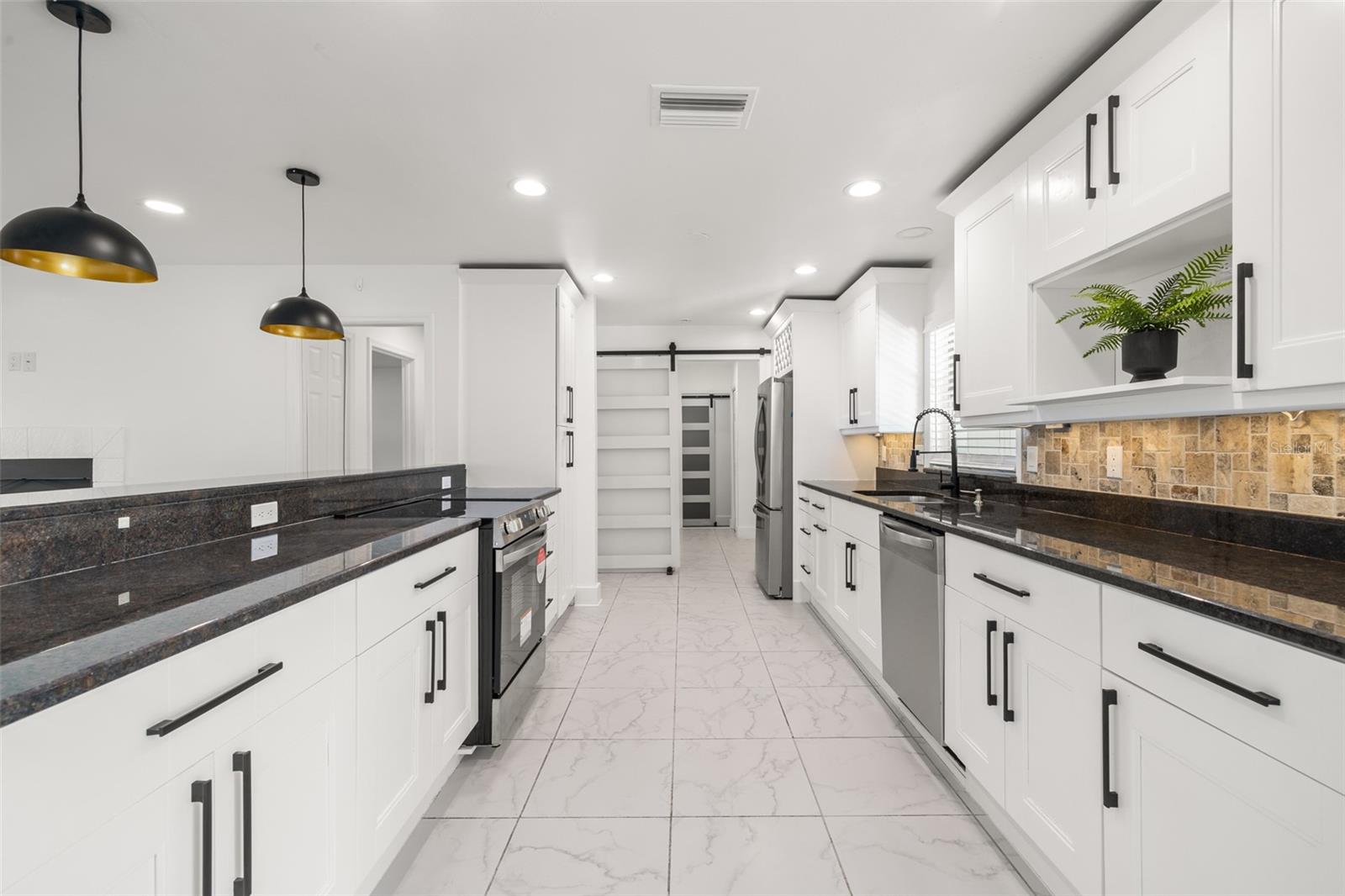 BAYSHORES - Residential