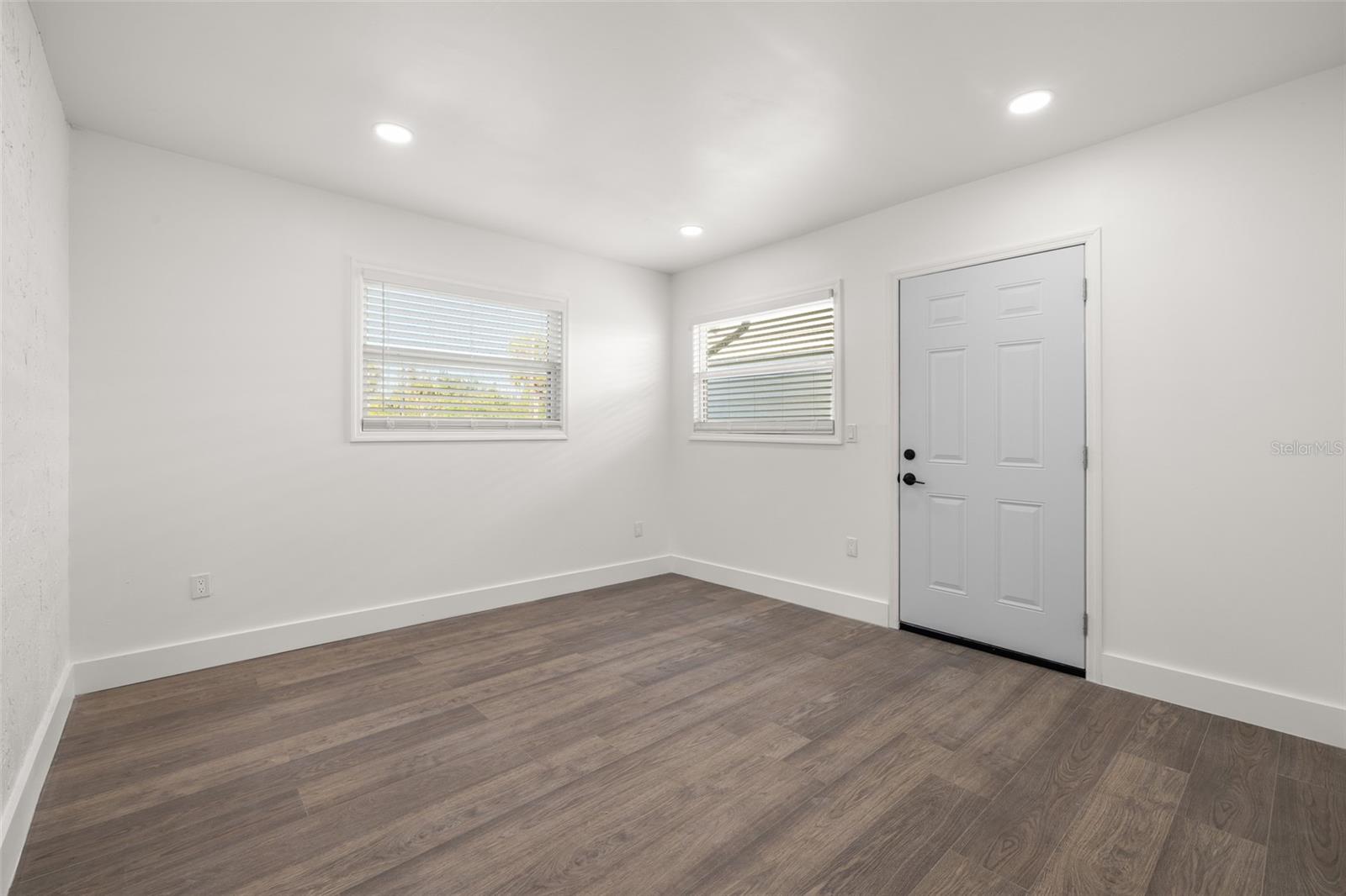 BAYSHORES - Residential