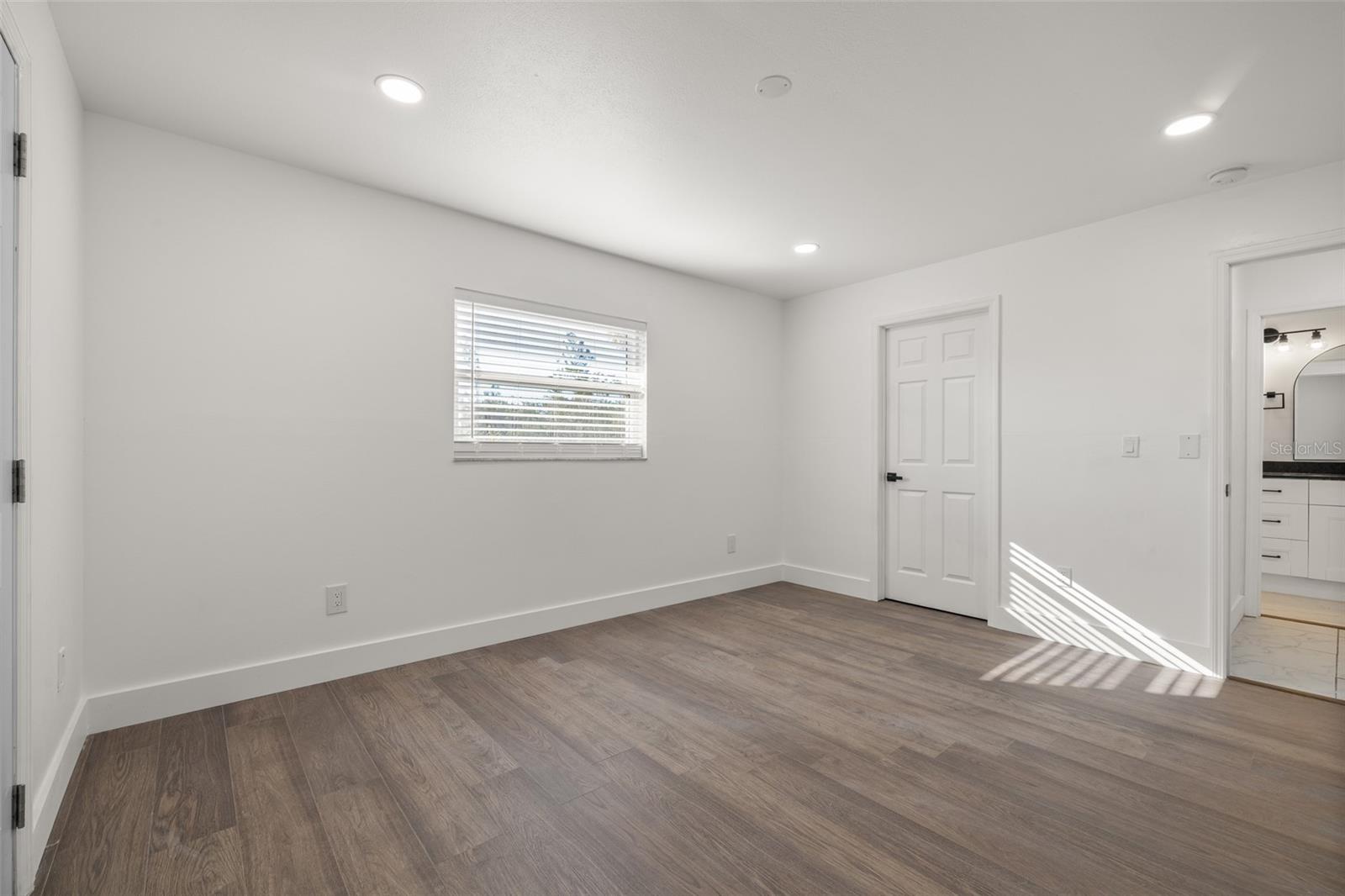 BAYSHORES - Residential