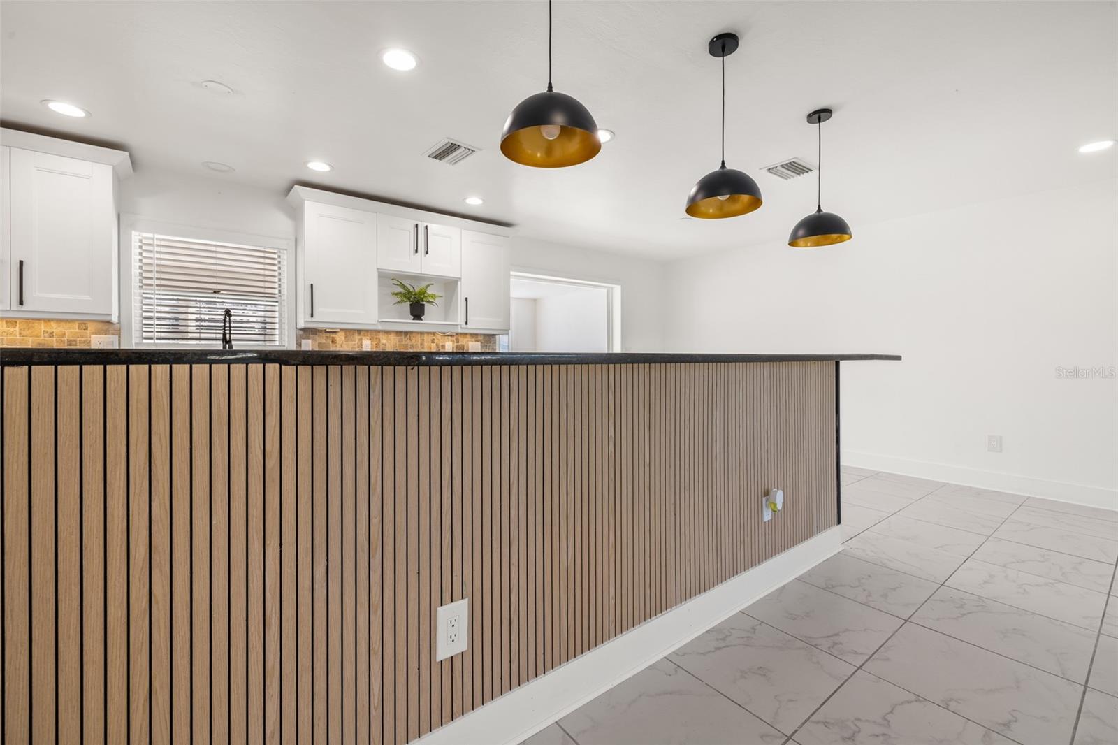 BAYSHORES - Residential