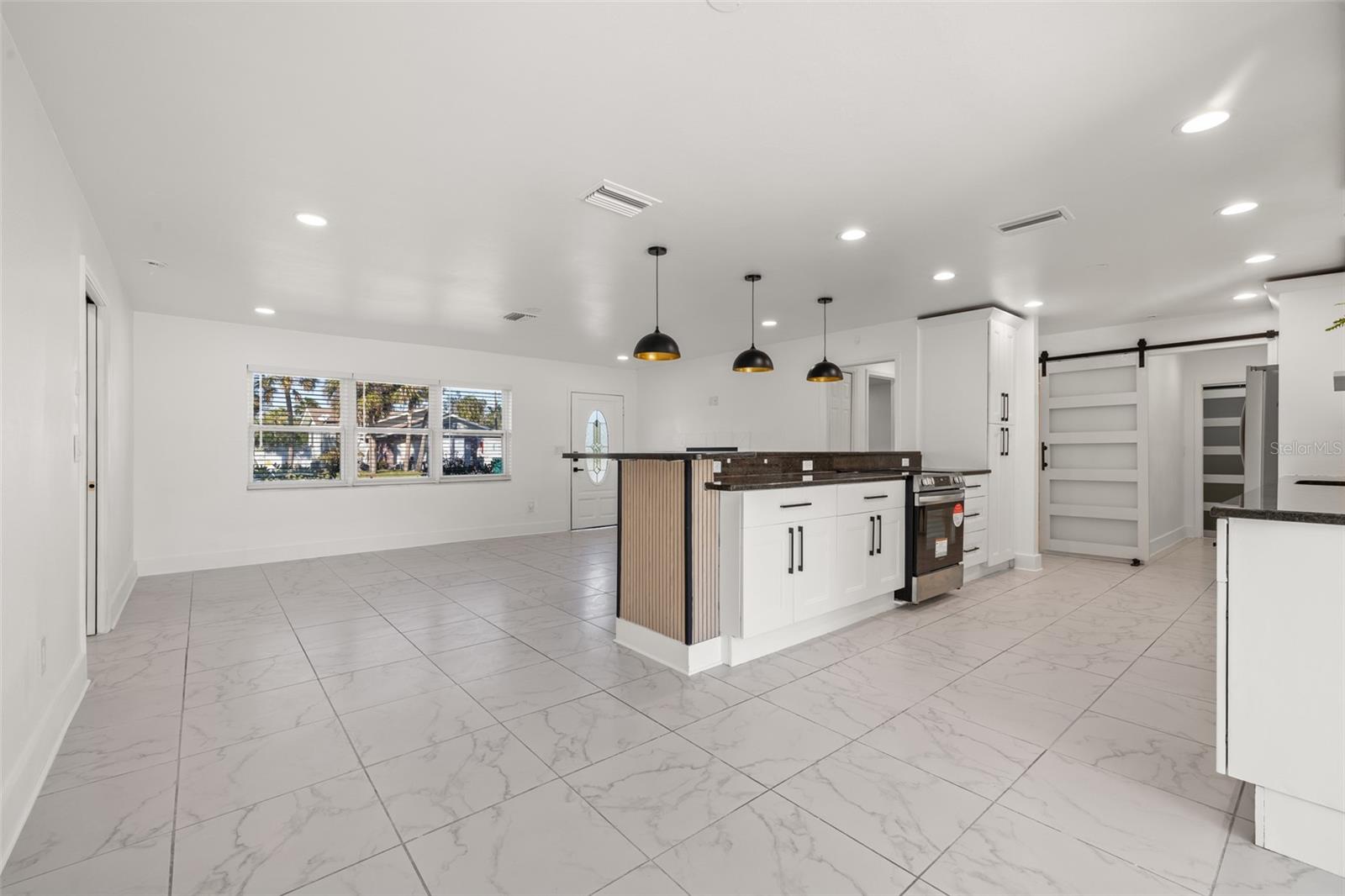 BAYSHORES - Residential