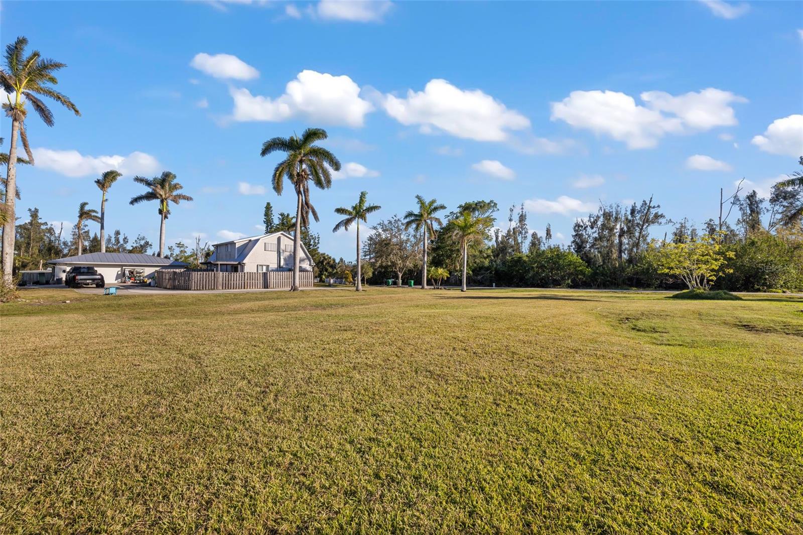 BAYSHORES - Residential