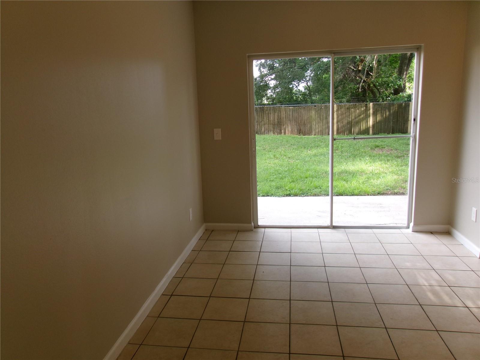 AVENTURA ESTATES - Residential