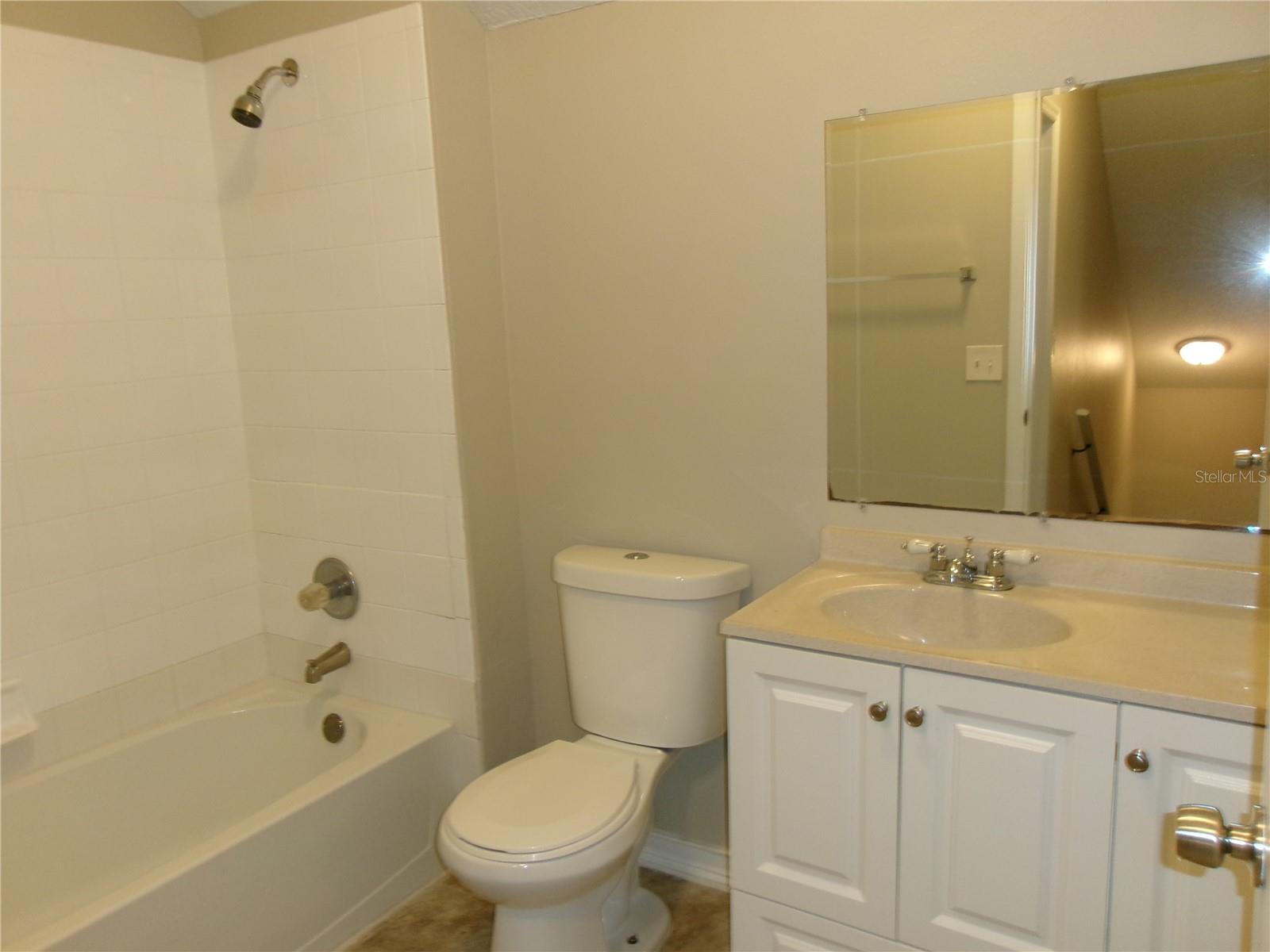 AVENTURA ESTATES - Residential