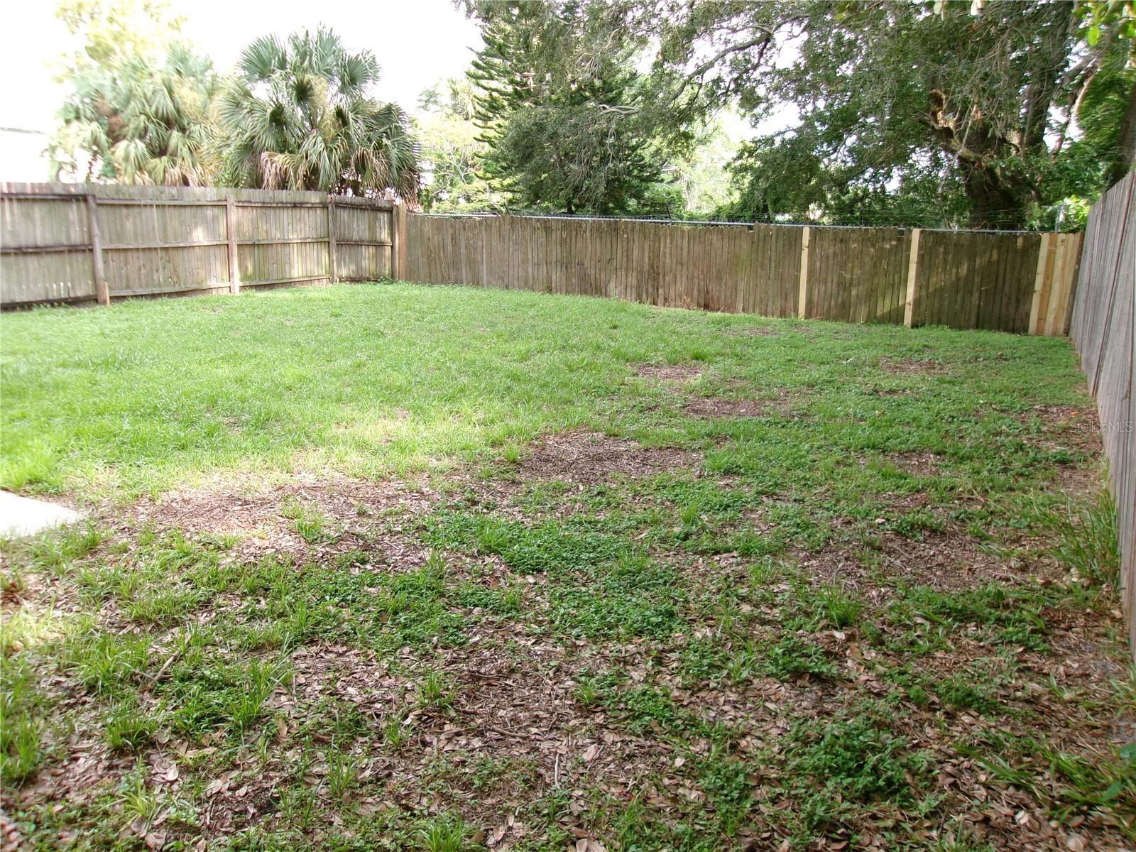 AVENTURA ESTATES - Residential