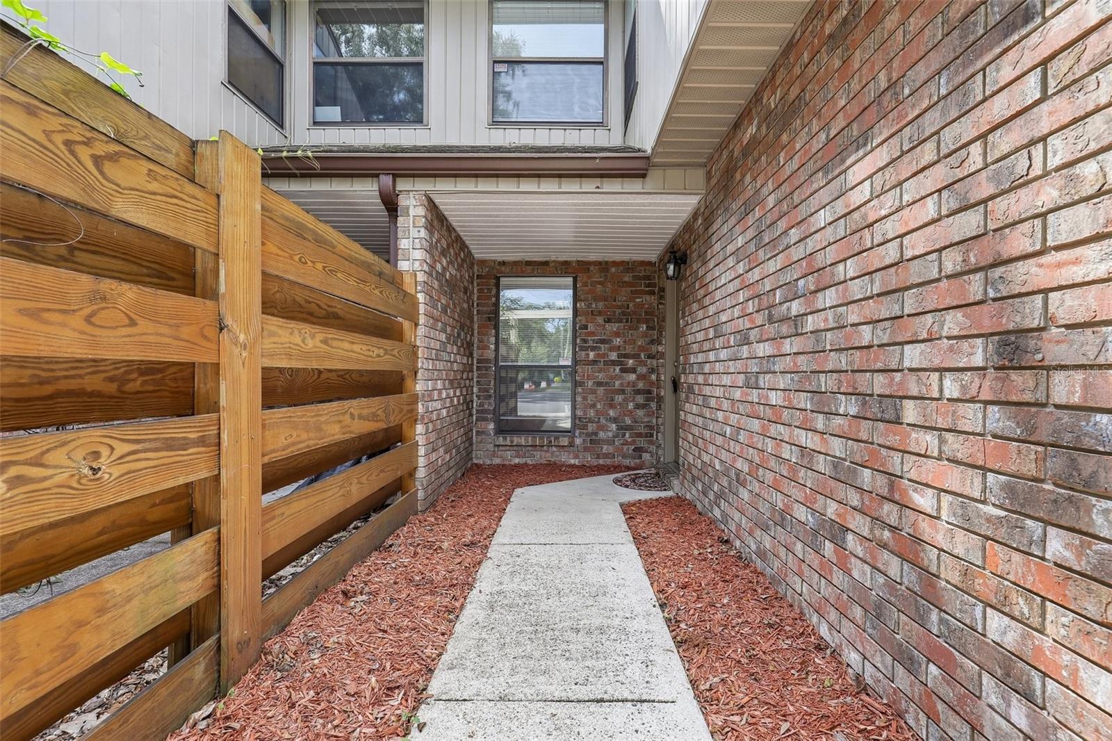 5431 NW 33RD PLACE