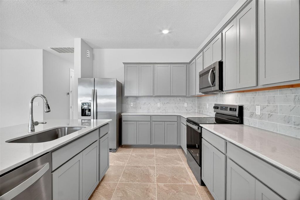 Photo of 1624 Green Orchard Street, Saint Cloud, FL 34771 (MLS # O6346587)