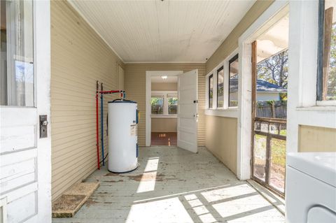 A home in LAKELAND