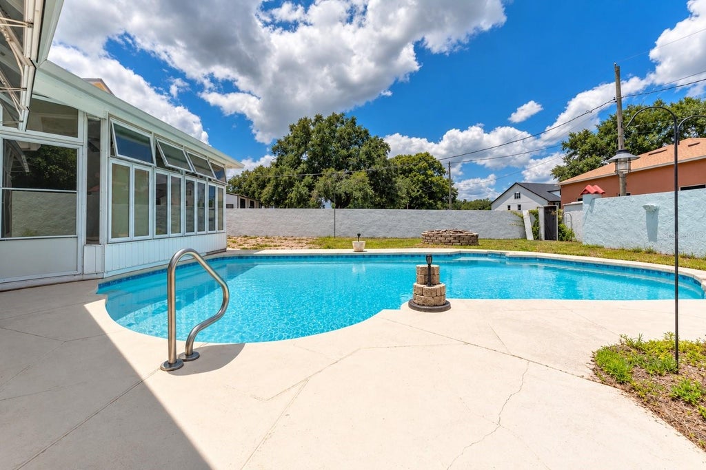 Photo of 815 Lake Jessie Drive, Winter Haven, FL 33881 (MLS # S5158452)