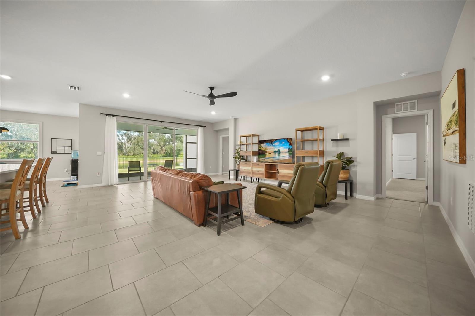 6016 WANDERING WILLOW DRIVE