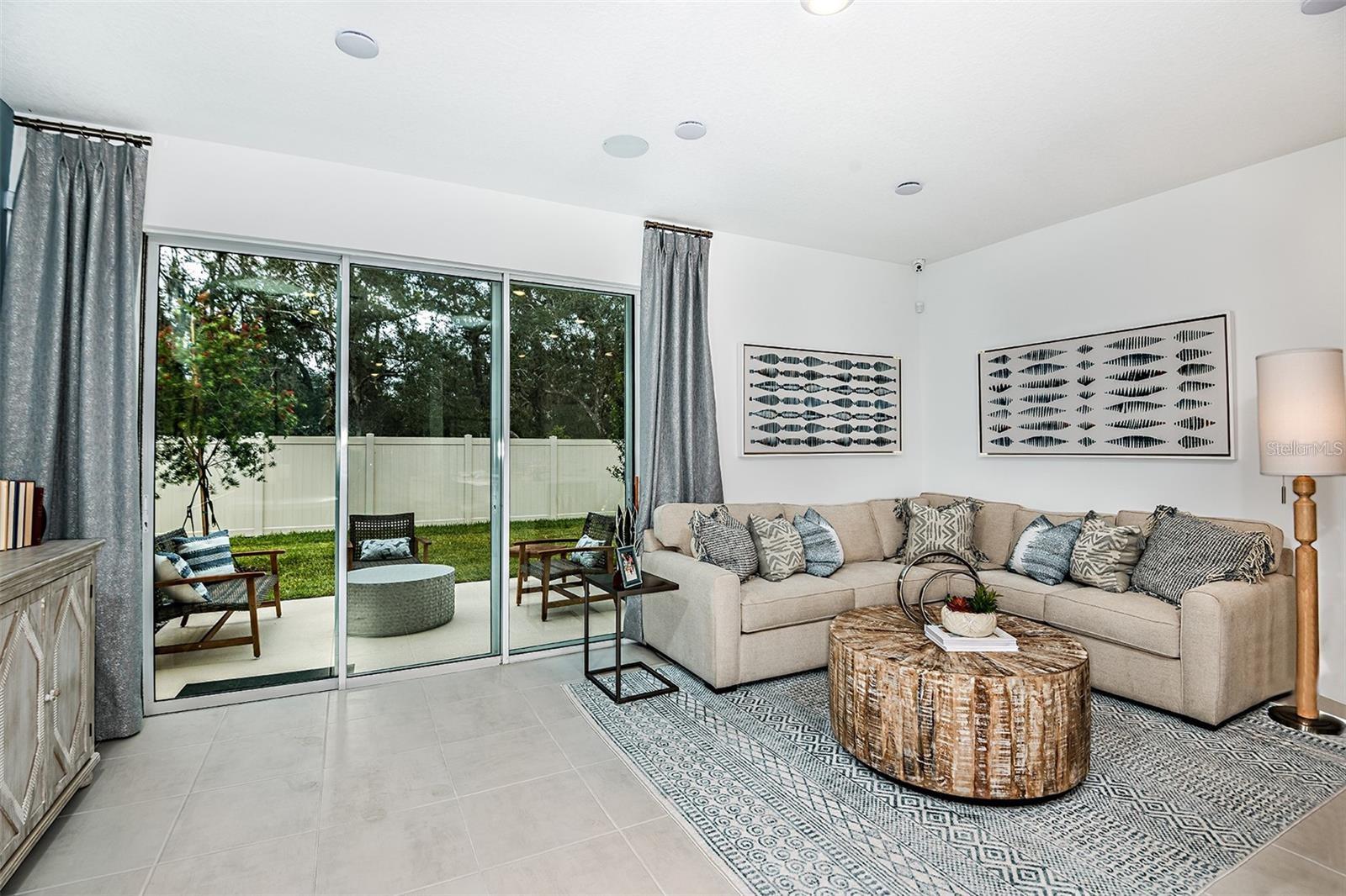 THE TOWNHOMES AT ANTHEM PARK - Residential