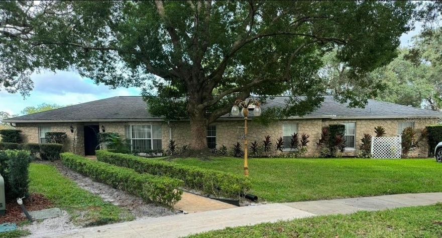 Beautiful 5 bedroom 4 bathroom home