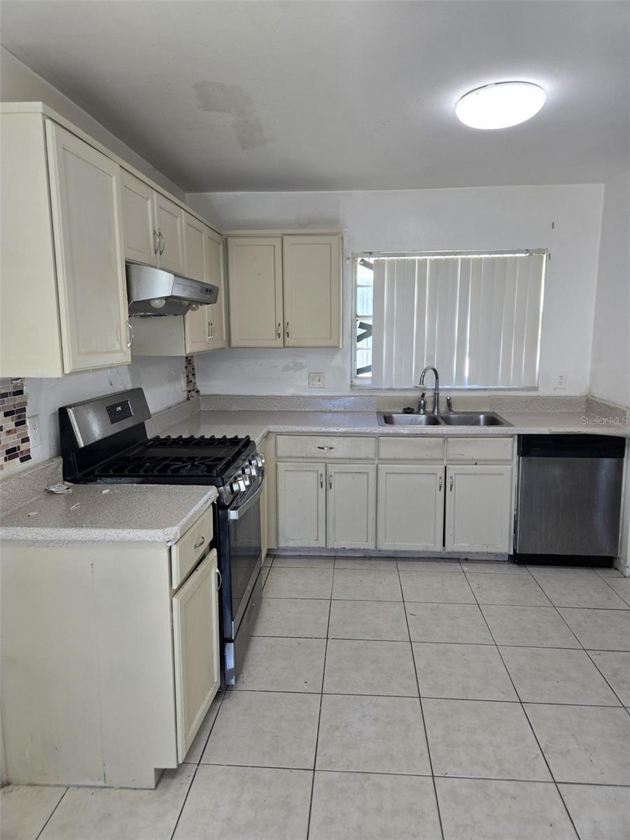 INDIAN WELLS UNIT 9 - Residential