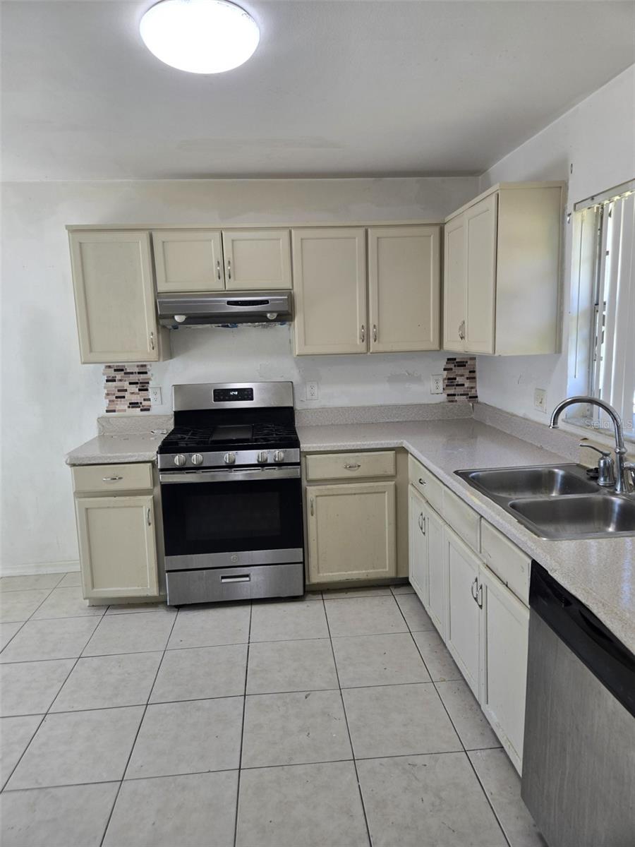 INDIAN WELLS UNIT 9 - Residential