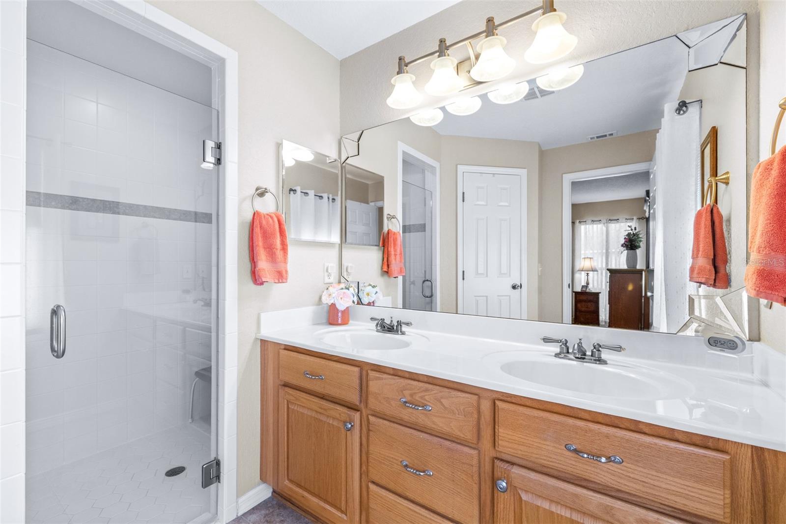 HUNTINGTON HILLS PH VI - Residential