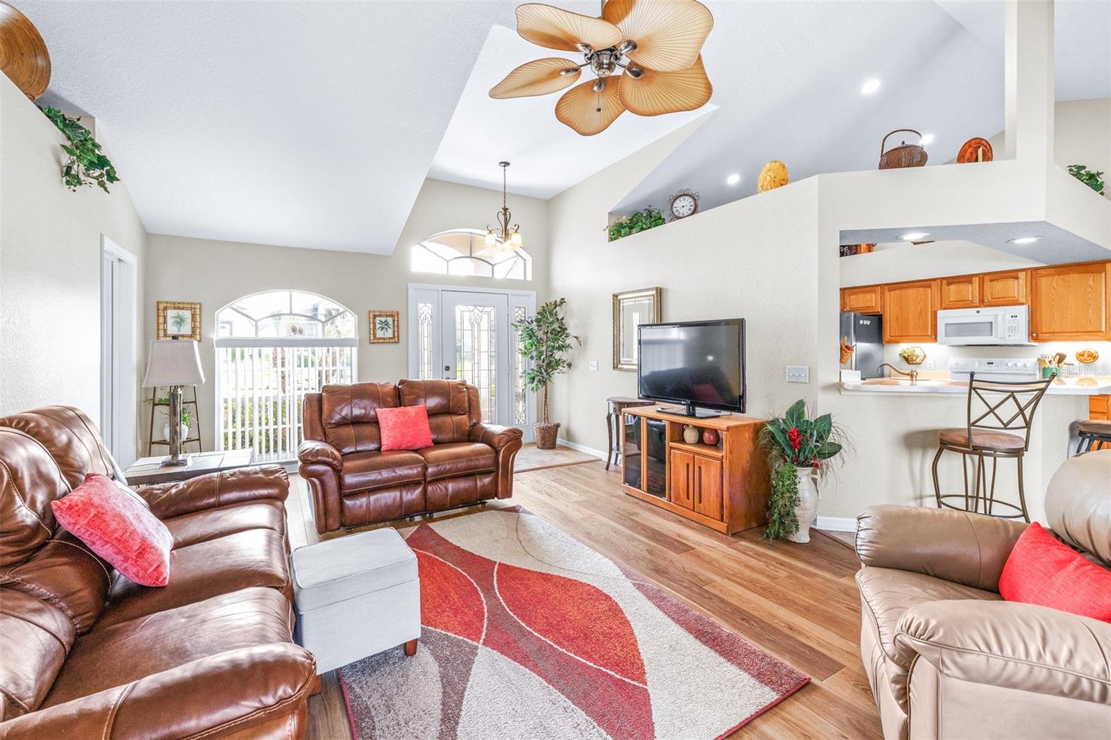 HUNTINGTON HILLS PH VI - Residential