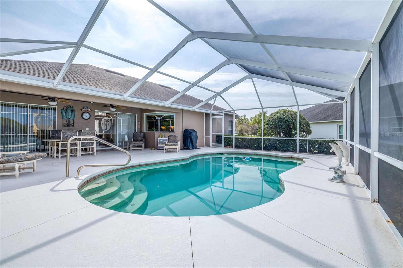 HUNTINGTON HILLS PH VI - Residential