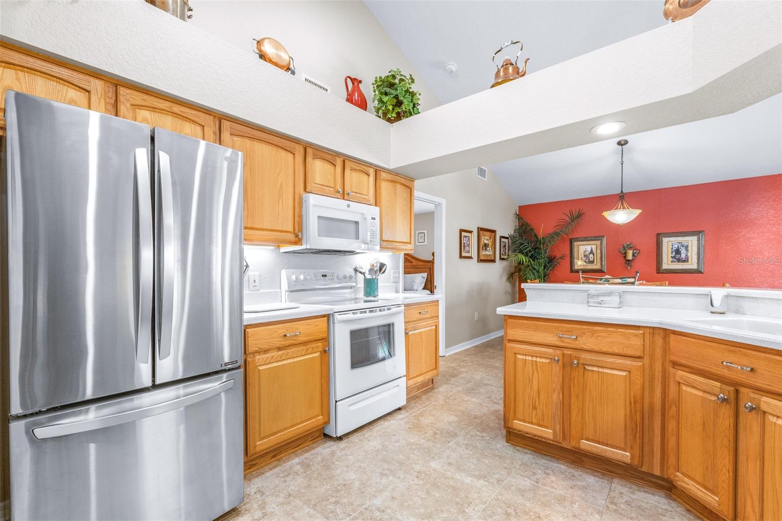 HUNTINGTON HILLS PH VI - Residential