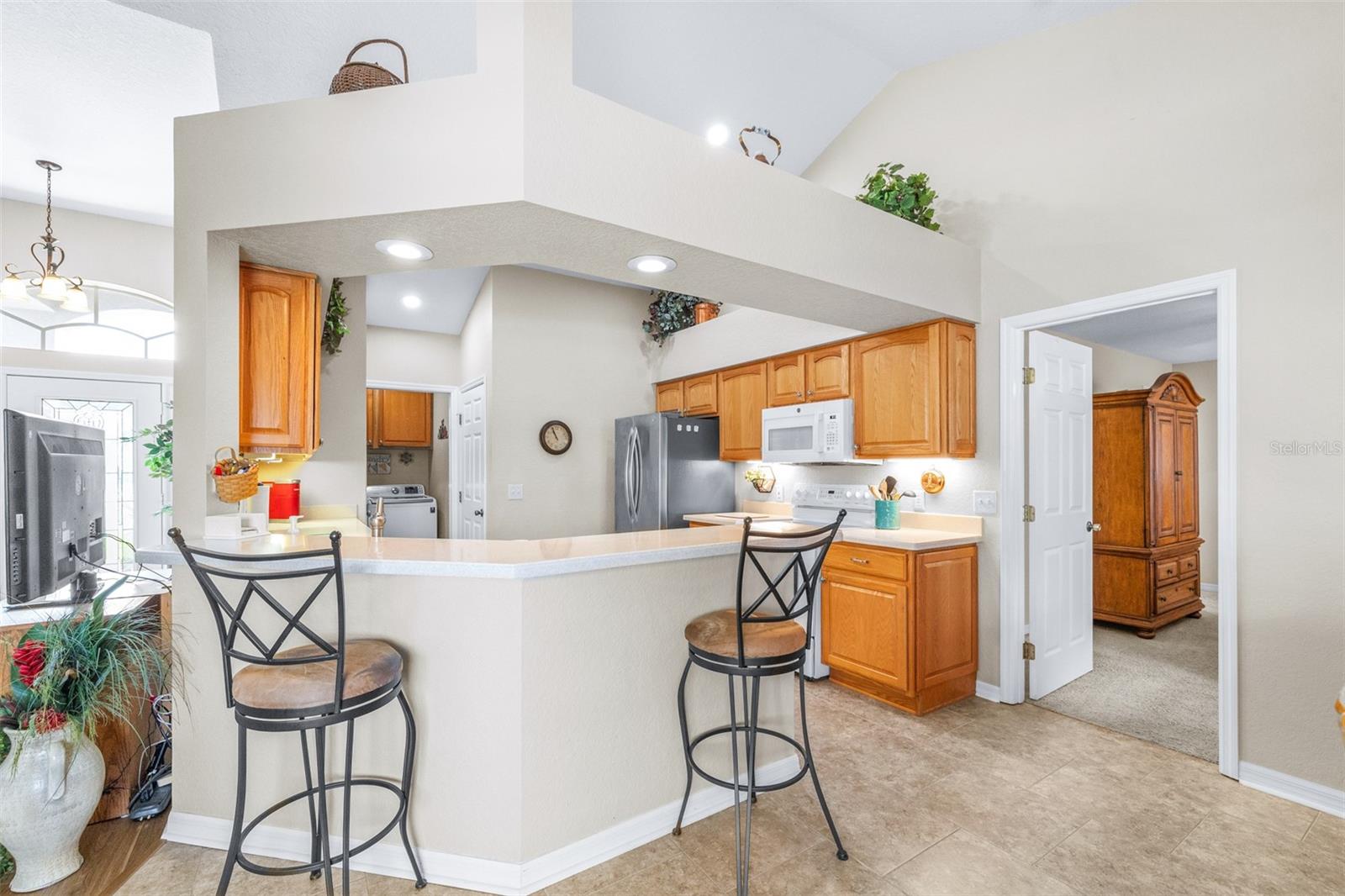 HUNTINGTON HILLS PH VI - Residential