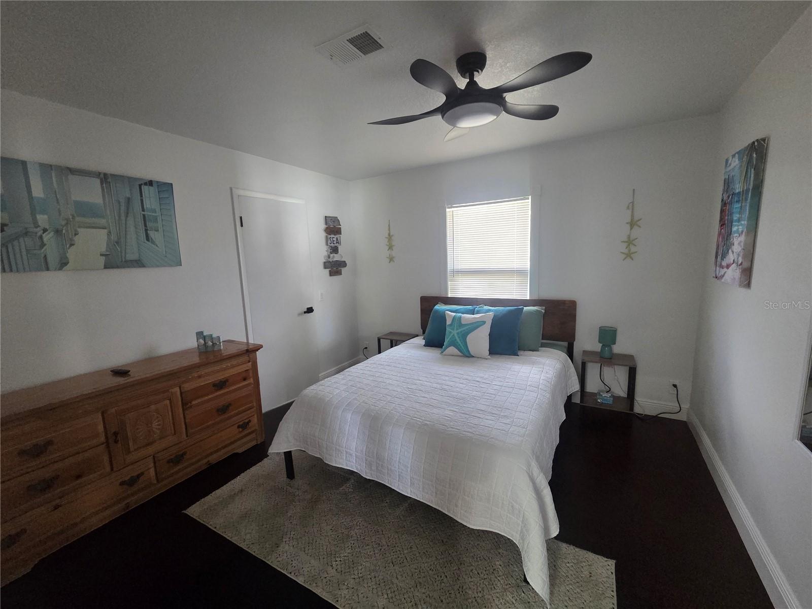 LAKE SARASOTA - Residential