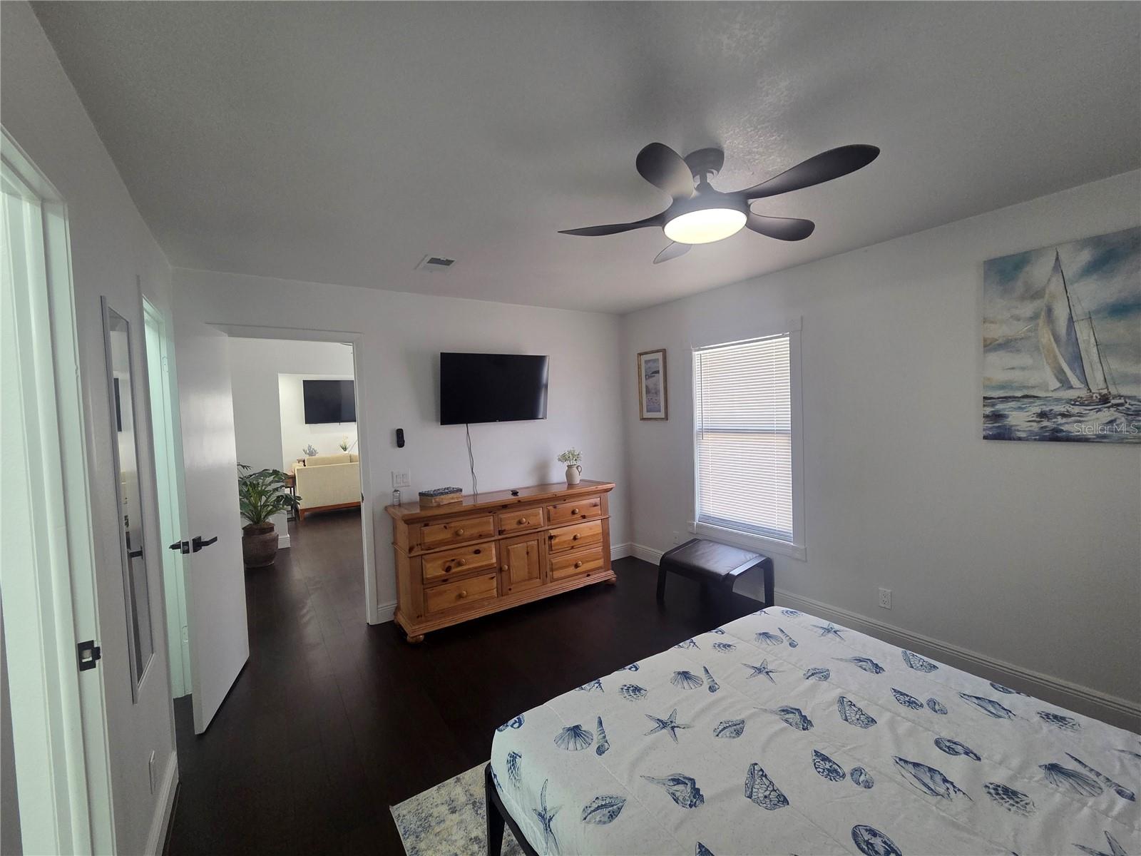 LAKE SARASOTA - Residential