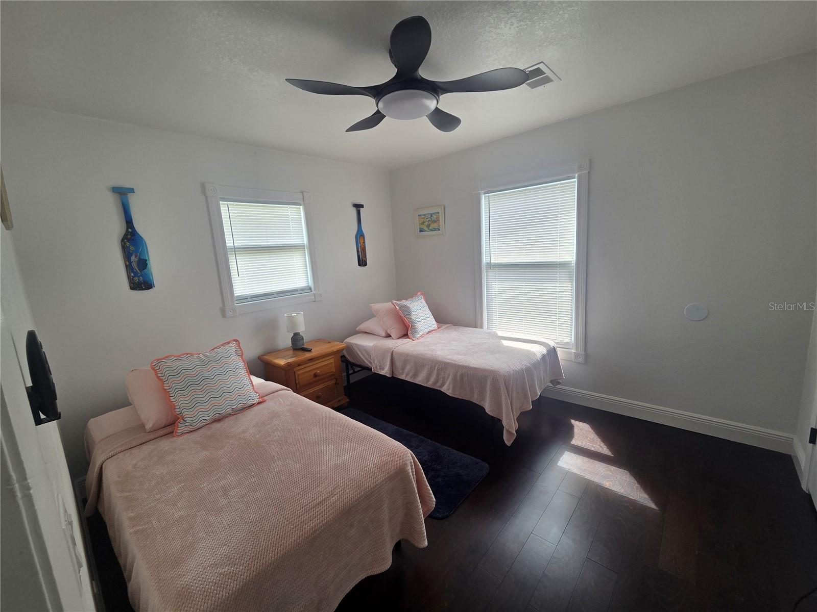 LAKE SARASOTA - Residential