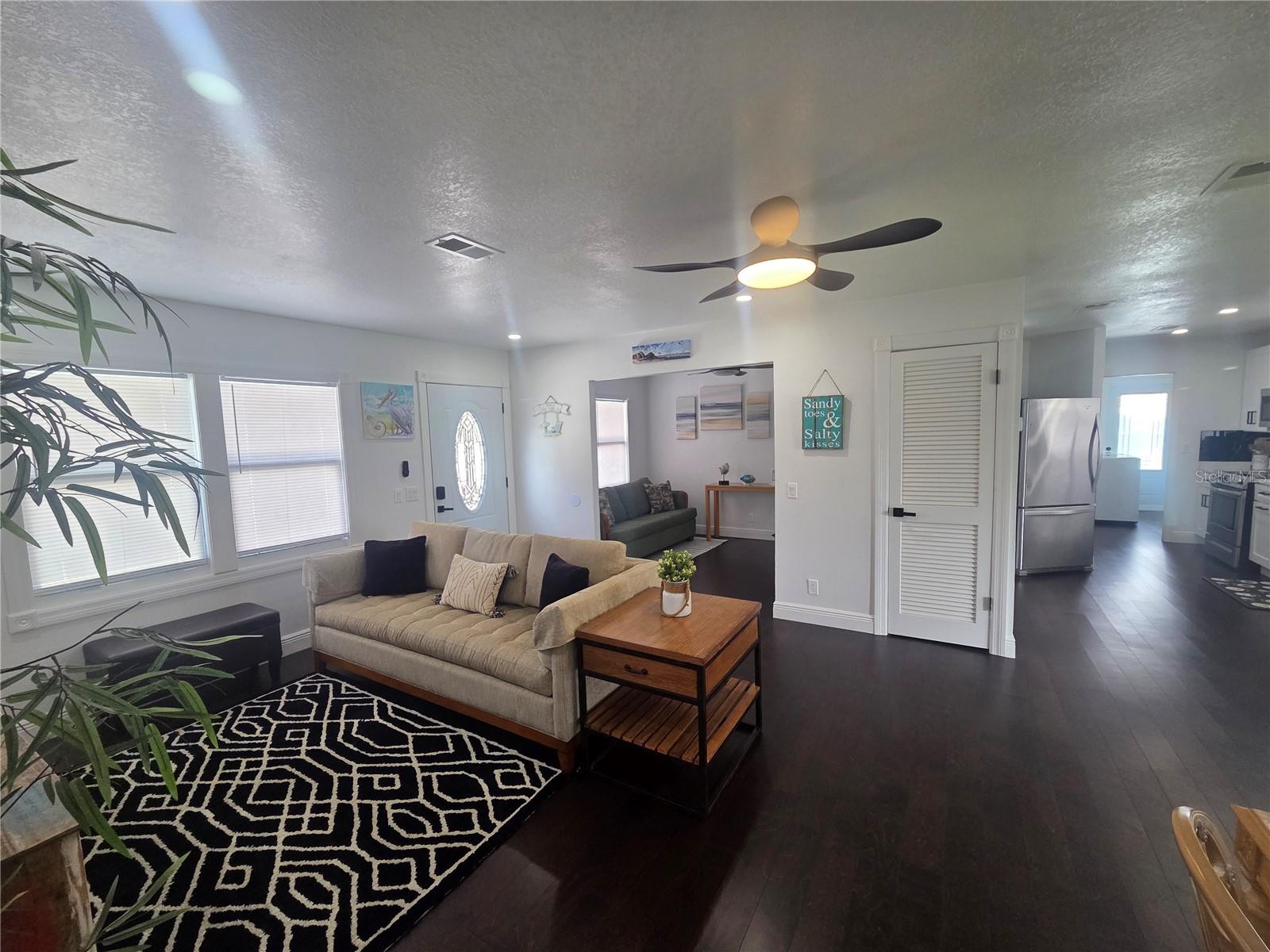 LAKE SARASOTA - Residential