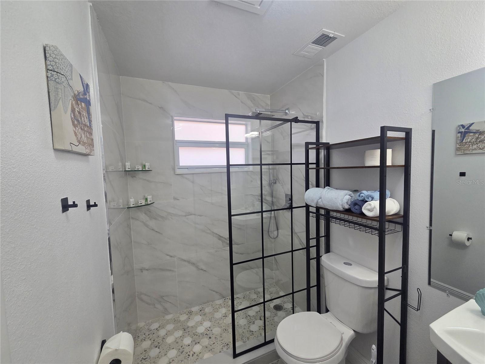 LAKE SARASOTA - Residential