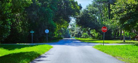 A home in BROOKSVILLE