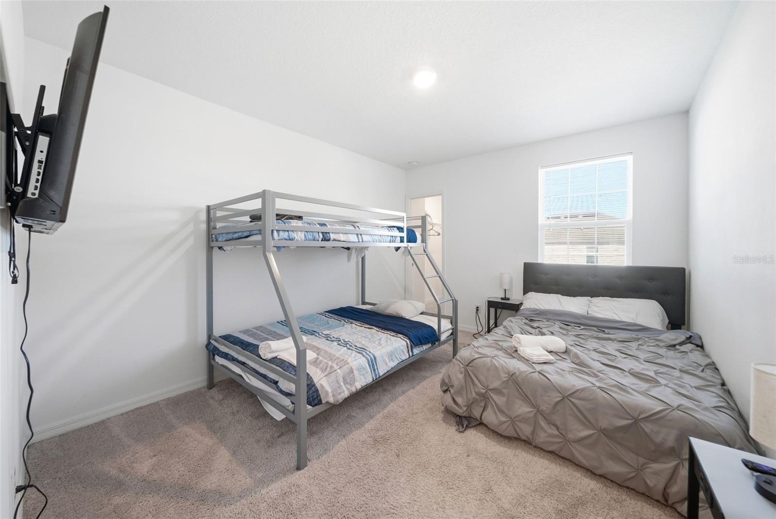 GLEN/WEST HAVEN - Residential